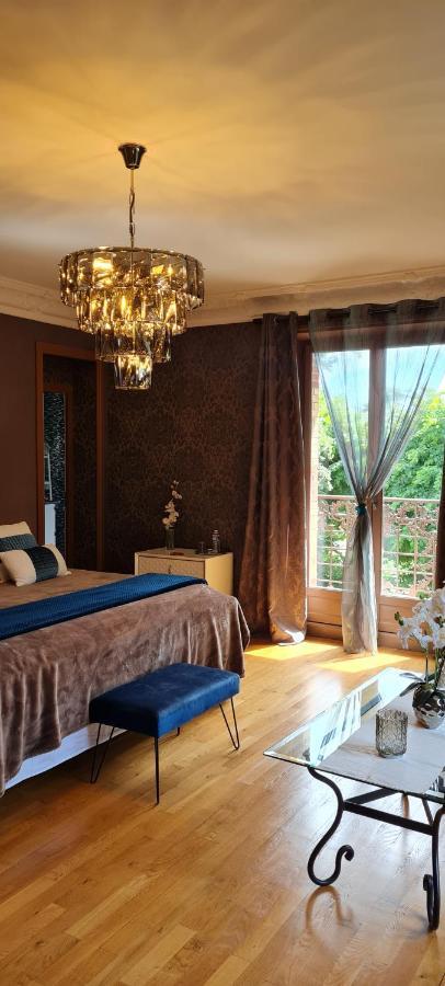 Bed and Breakfast Chateau De La Feuilleraie Saint-Leu-la-Foret Exterior foto